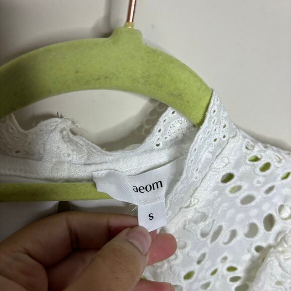 AEOM White Eyelet Lace Blouse Sz S - Picture 4 of 10